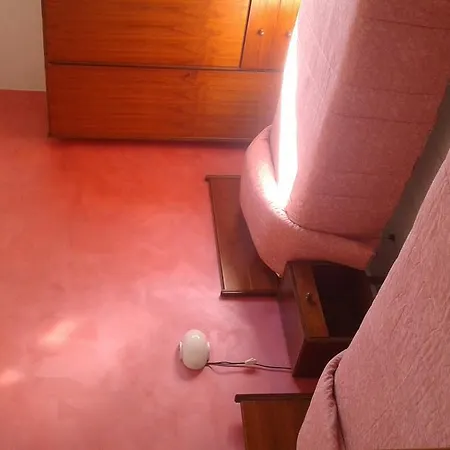 La Rupe Hotel *